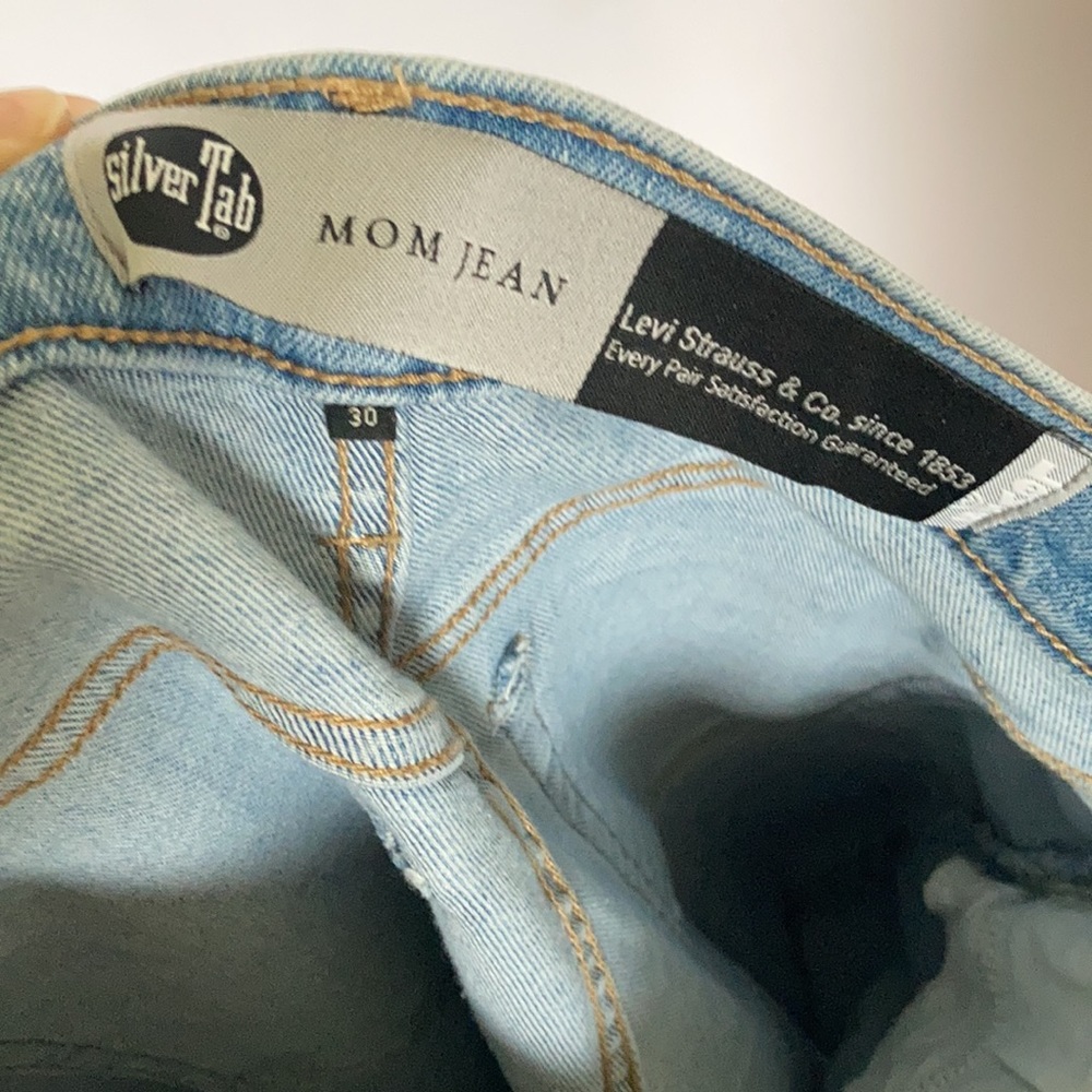 Levi’s silver tab high waisted mom jean distressed retro denim 27 X 27 - Picture 13 of 17